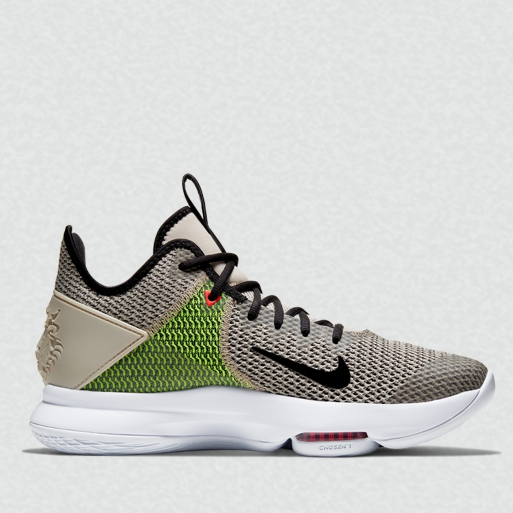Lebron Sneakers - Picture 9 of 16